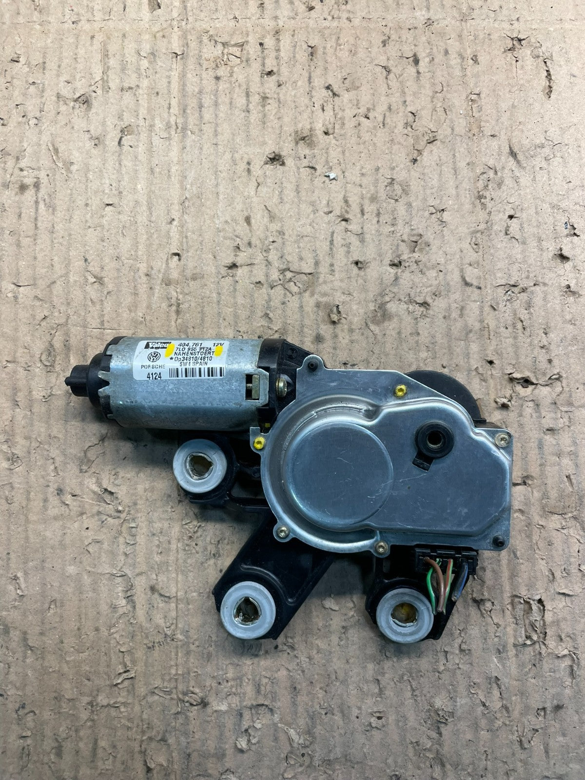2004 to 2007 Volkswagen Touareg Rear Windshield Wiper Motor V5261 DG5