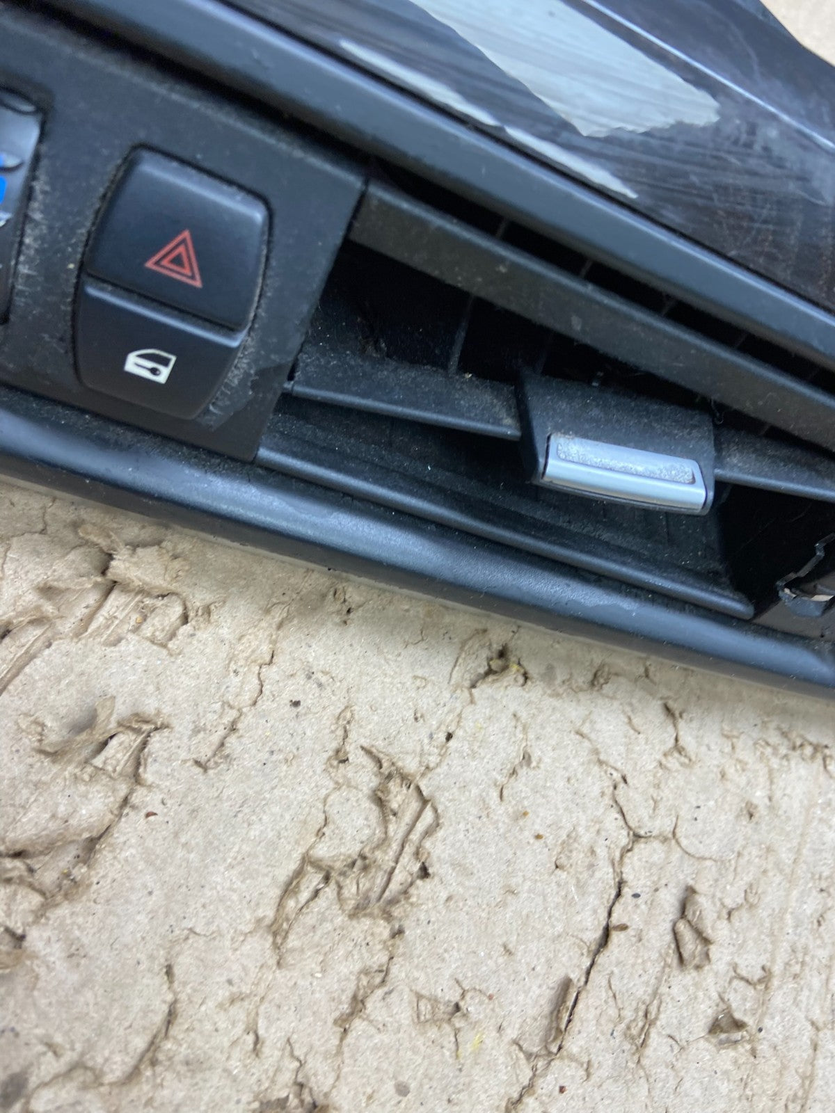 2011-2013 Bmw 5 F10 550i Center Dash AC Vents Start Stop Trim Bezel X6404 DG6