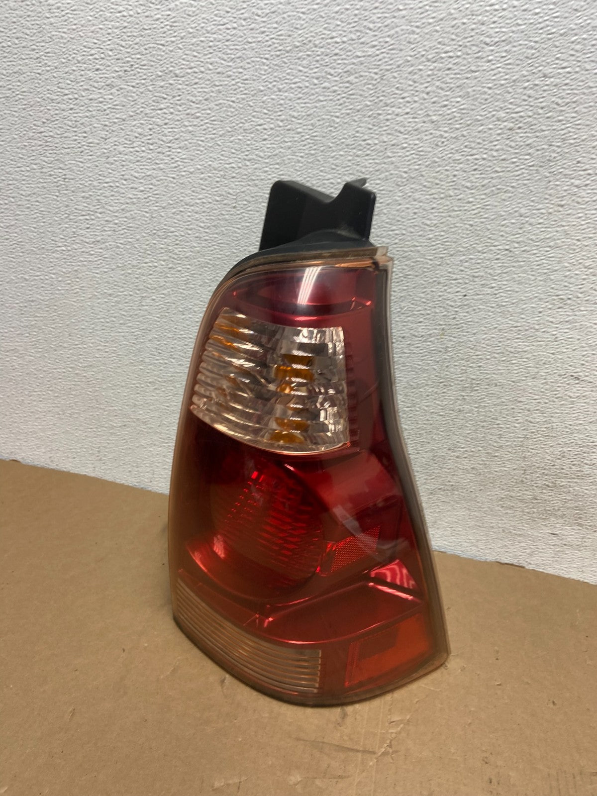 2003 2004 2005 Toyota 4Runner Right Passenger RH Side Tail Light AD7909 DG0