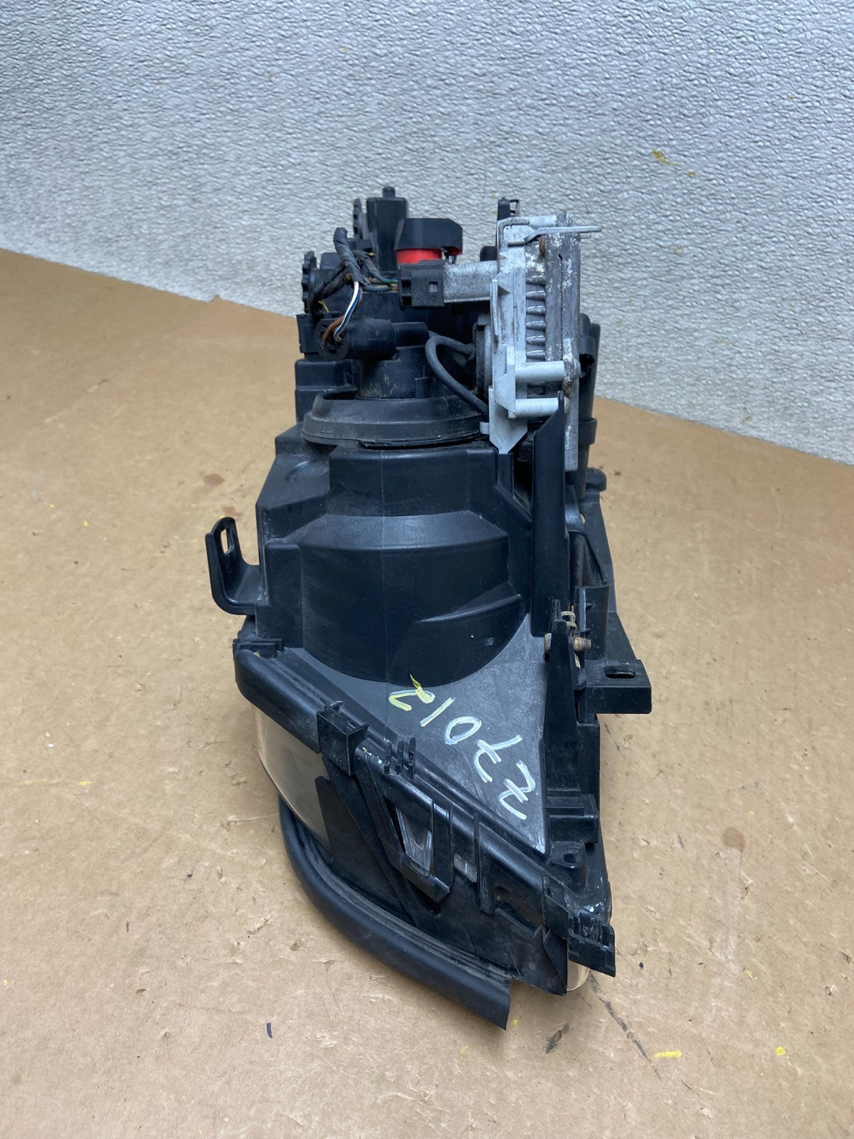 2002 to 2003 BMW 325Ci 330Ci E46 Coupe Right Passenger Xenon Headlight Z7012 DG9