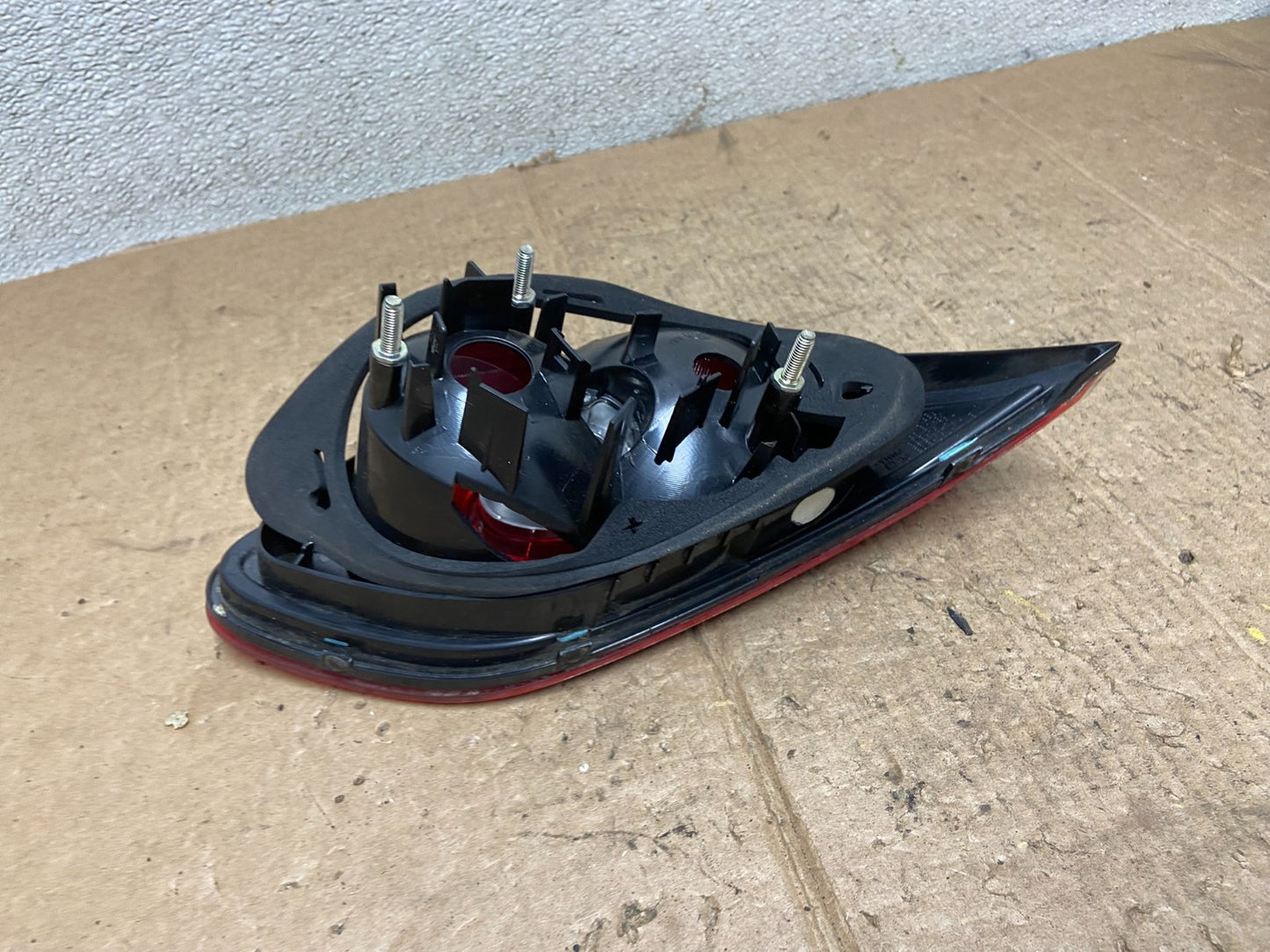 2009-2012 Volkswagen CC Right Passenger RH Side Tail Light Inner Trunk AA3774 DW4