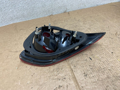 2009-2012 Volkswagen CC Right Passenger RH Side Tail Light Inner Trunk AA3774 DW4