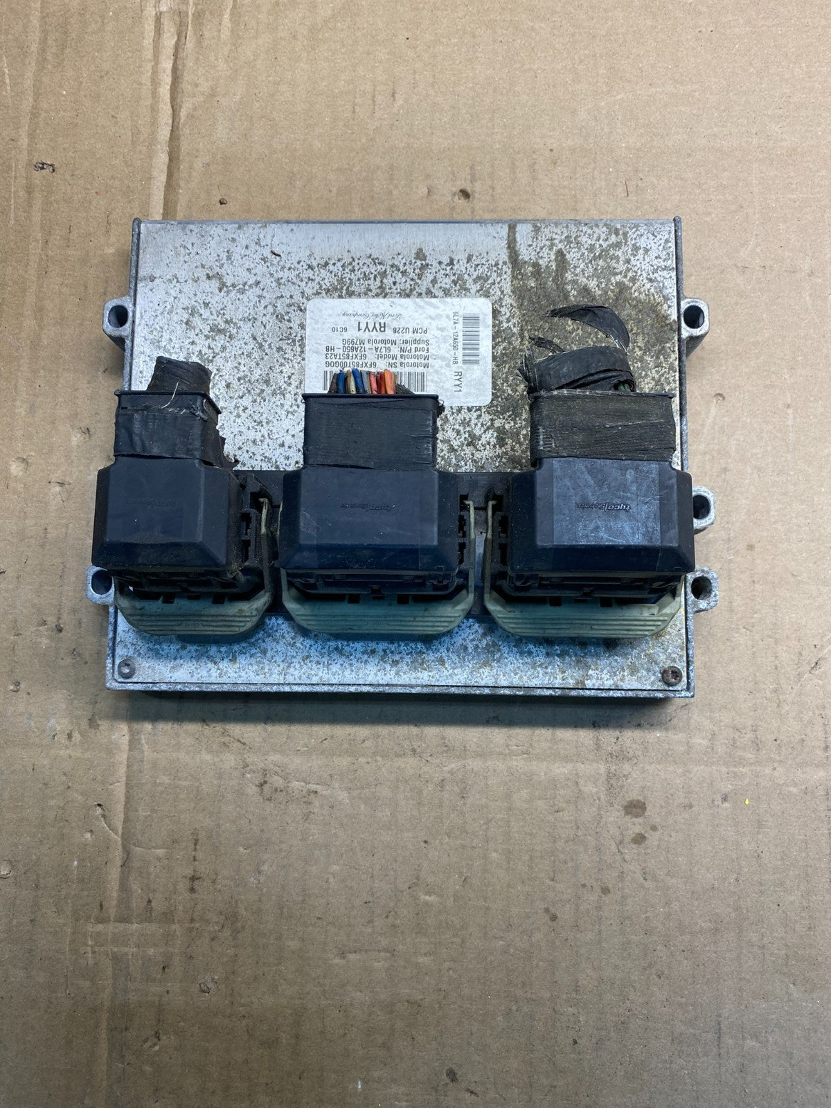 2006 Lincoln Navigator 5.4L Engine Control Unit ECU 6l7a-12a650-hb OEM AA7654 DG2