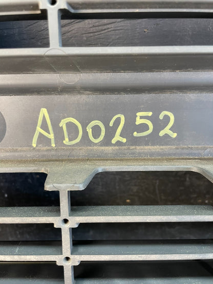 2008 to 2014 Ford Econoline E150 E250 Front Upper Chrome Grill Grille AD0252 DG7