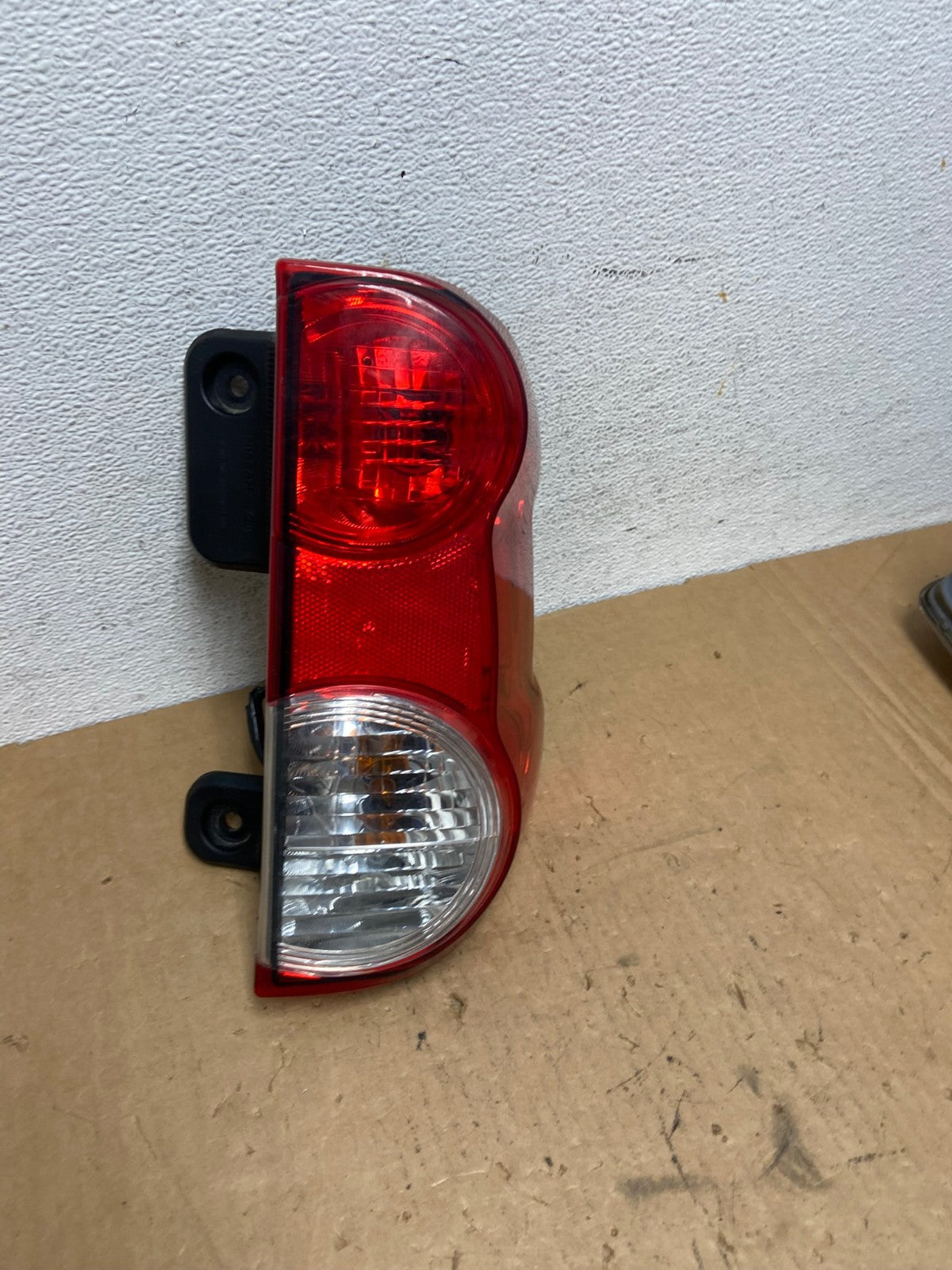 2013 to 2017 Nissan NV200 Right Passenger RH Side Tail Light AD3129 LK2