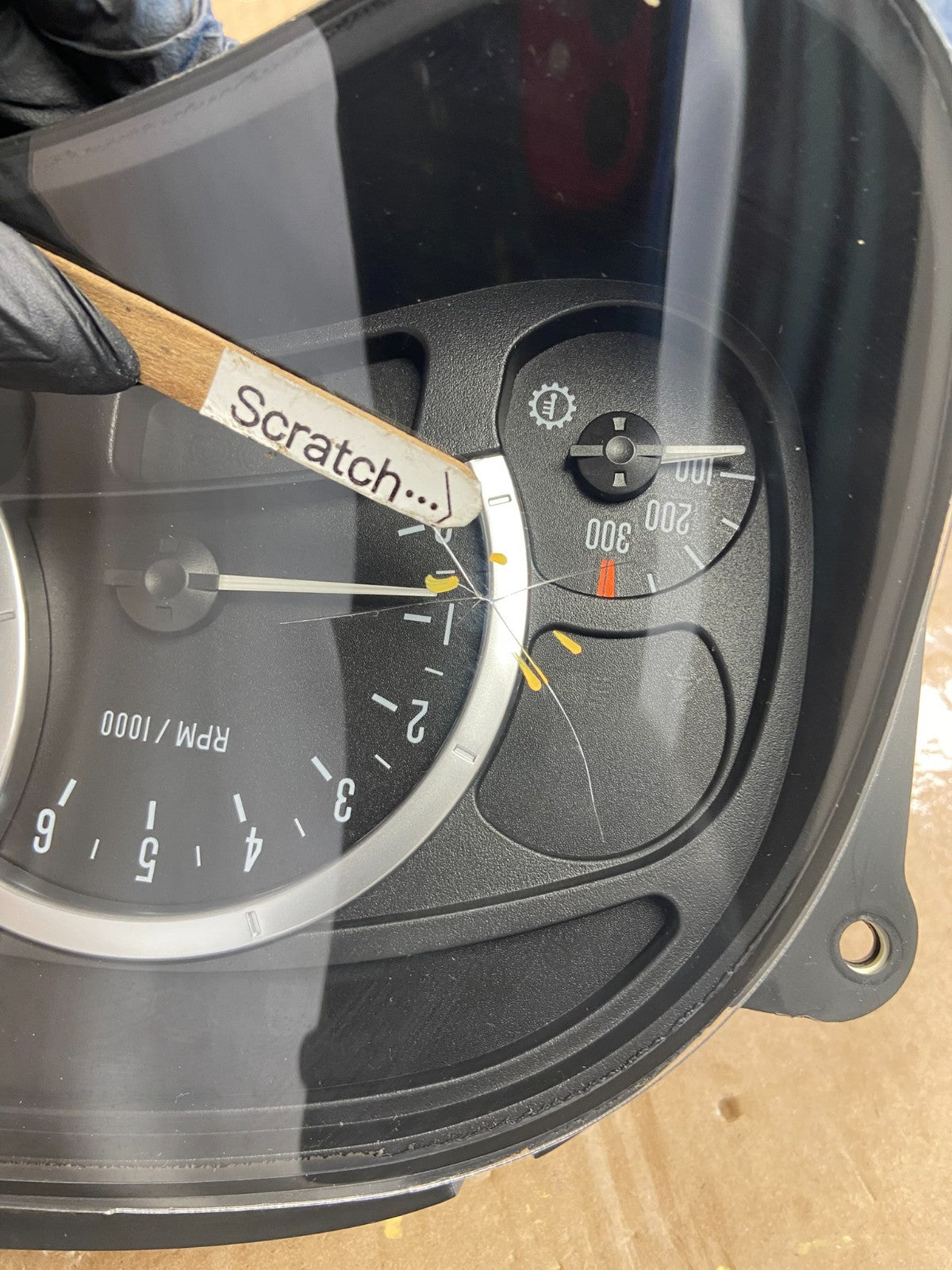 2003 to 2006 Cadillac Escalade Instrument Speedometer Cluster Gauge AD6889 DG3
