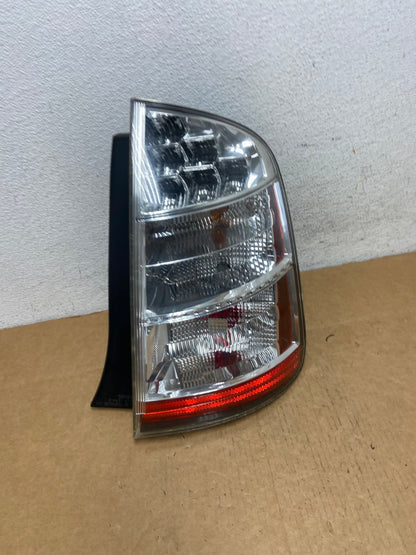 2006 to 2009 Toyota Prius Tail Light Right Passenger Side AD4491 LK2