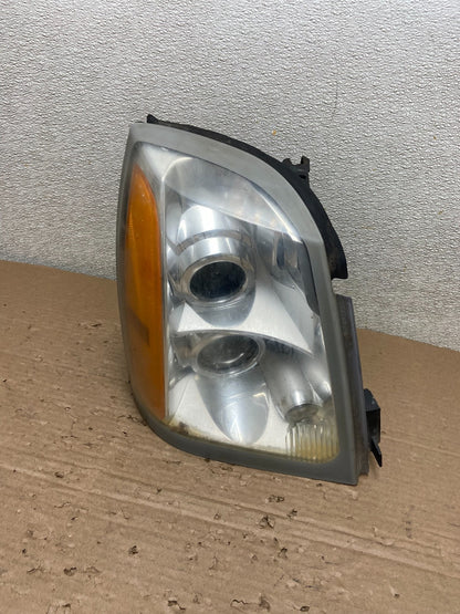 2004 to 2009 Cadillac SRX Right RH Side Xenon Headlight Oem AB1546 DG0
