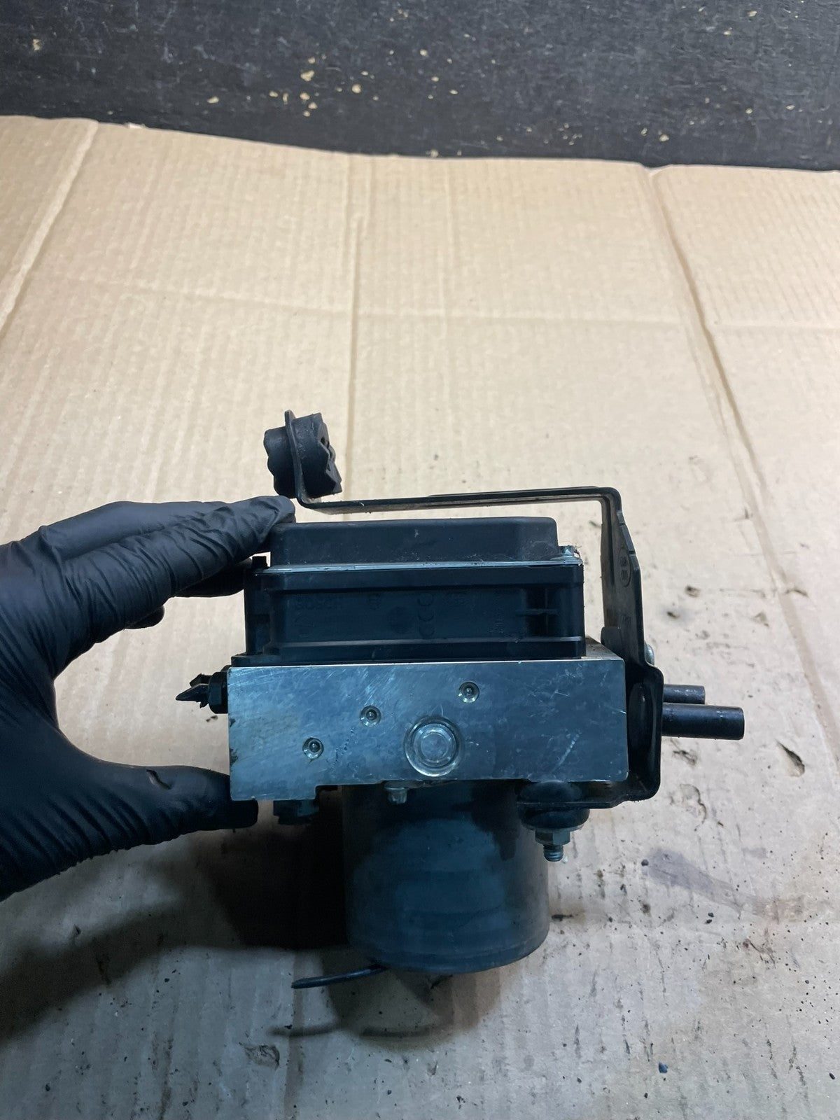 2010-2013 Land Rover LR4  Anti Lock Brake Pump Abs Modulator ah42-2c405 X1005 DG1