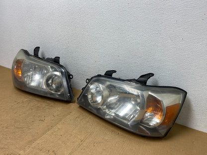 2004 2005 2006 Toyota Highlander Headlights Left+Right Side AD1390 DW1