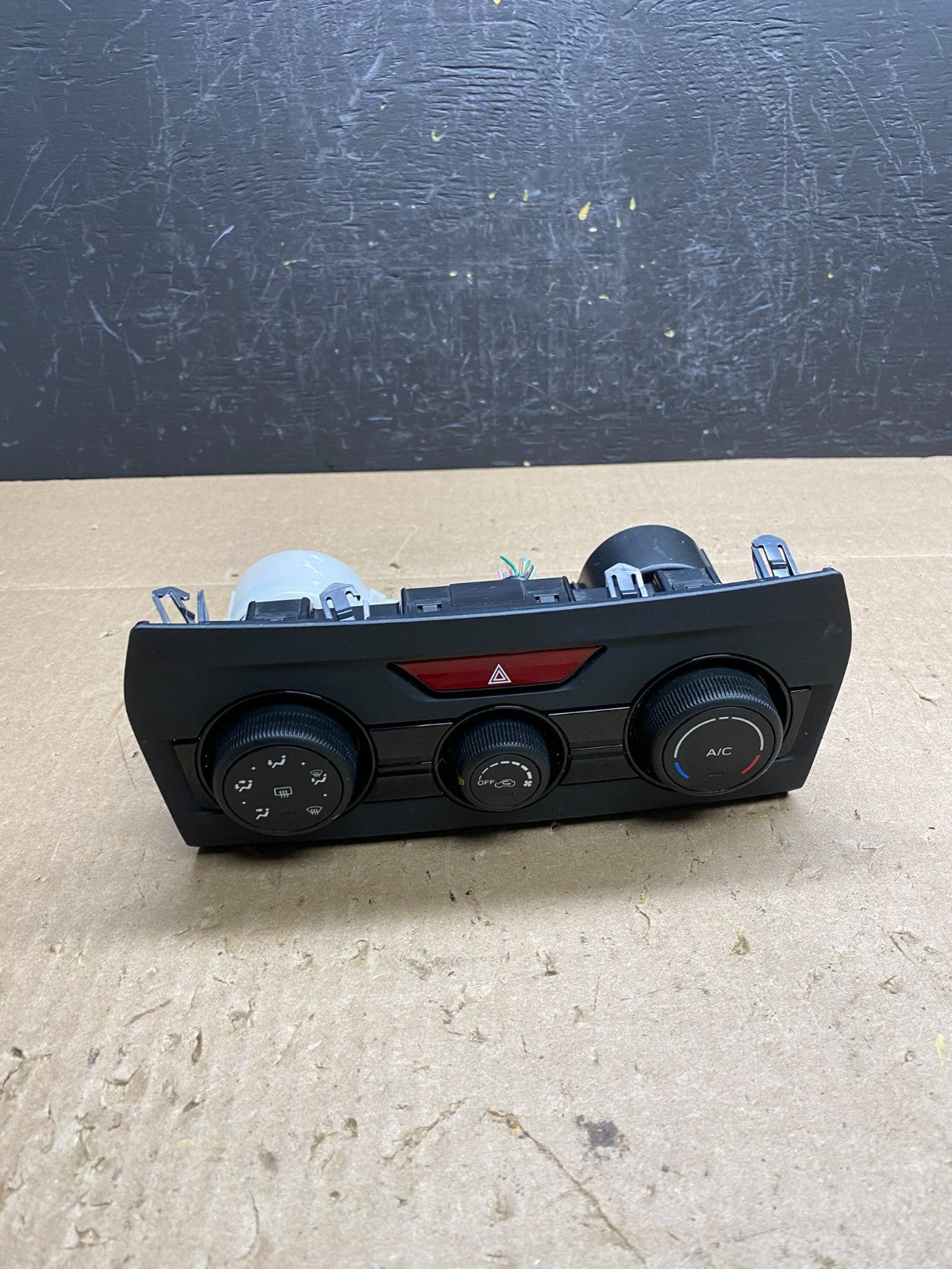 2017 to 2020 Subaru Impreza A/C Heater Climate Control Panel AC6579 DG0