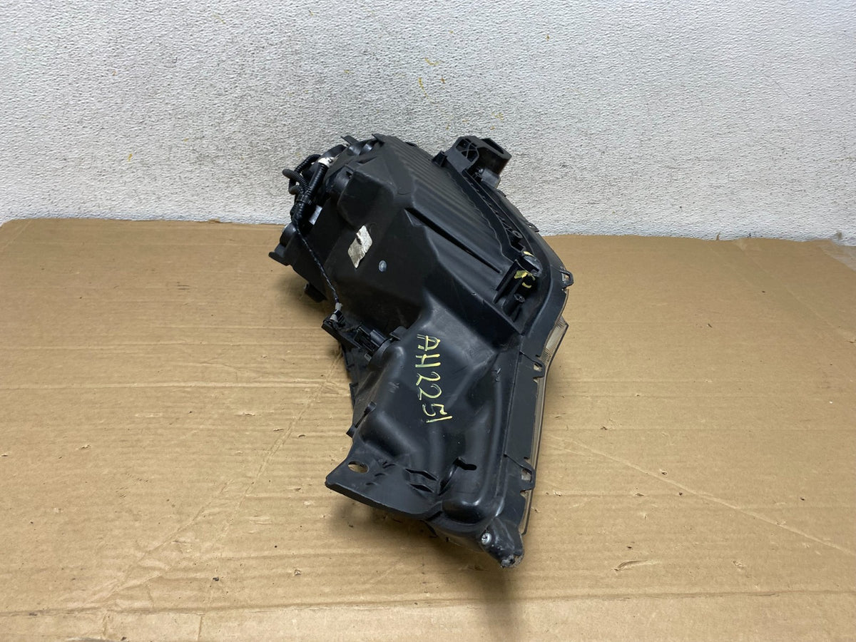 2018 to 2020 Honda Fit Right Passenger RH Side Headlight Halogen AH2251 DG8