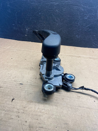 2012 to 2014 Ford Focus Rear Windshield Wiper Motor BV61-17K441-AA ae2514 DG4
