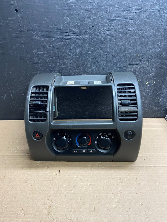 2005-2008 Nissan Pathfinder Radio A/C Heat Climate Control AG0255 DG0