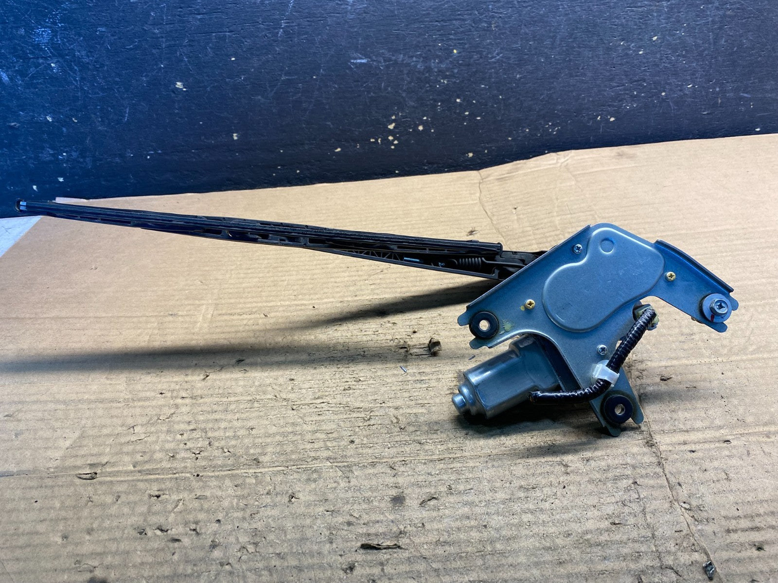 2009-2017 Infiniti FX35 FX50 Rear Liftgate Back Window Wiper Motor OEM AA72635