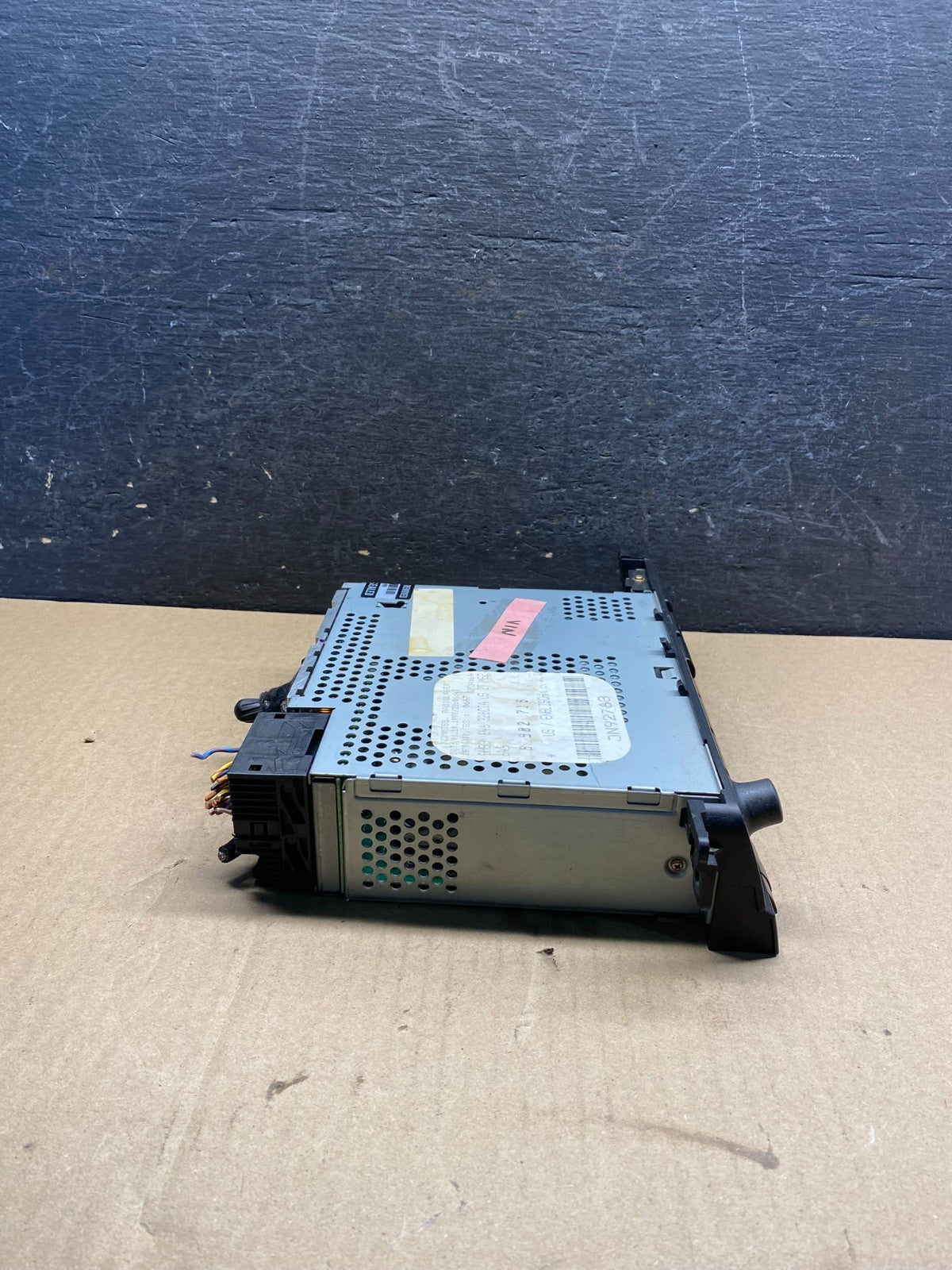 1999 - 2000 BMW 323i Stereo Radio AM FM Cassette AH7407 DG2