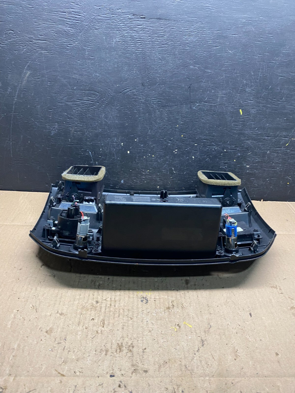 2002 to 2005 Dodge Ram Radio Climate Control Dash Air Vent Bezel Trim M6564 DG5