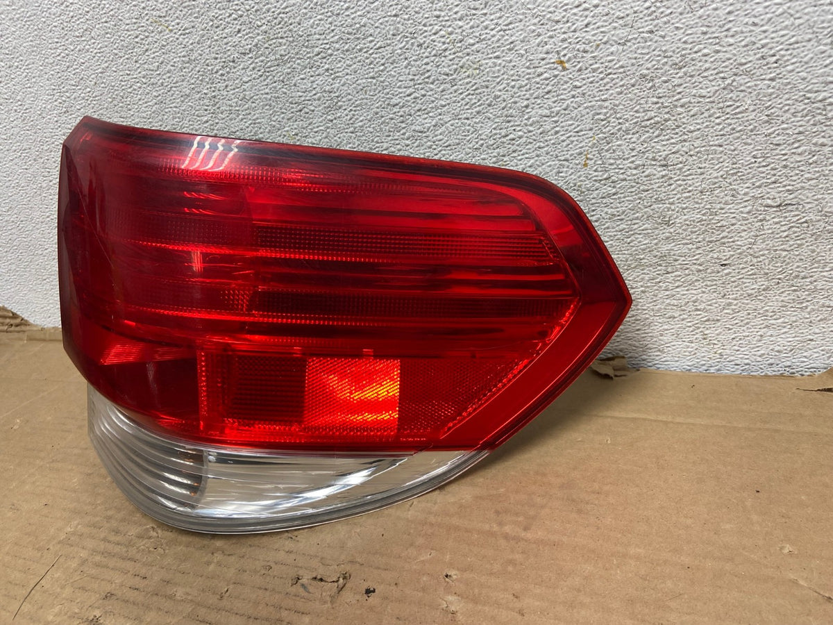 2008 2009 2010 Honda Odyssey Right Passenger Side Tail Light AG9257 LK2