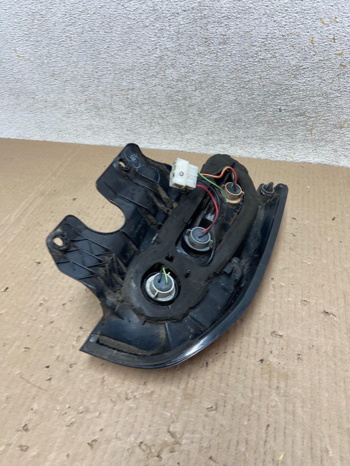 1999 to 2003 Suzuki XL-7 Vitara Right Passenger RH Side Tail Light AI9647 LK4