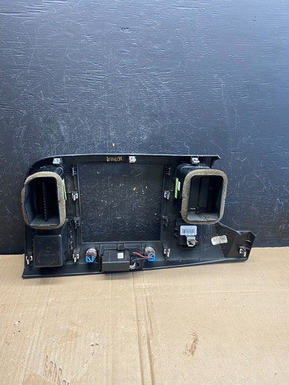 2007 to 2014 Silverado Sierra Center Console Radio Bezel Air Vents ad7129 DG5