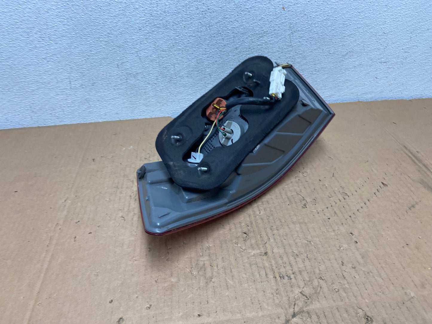 2009 to 2010 Hyundai Sonata Left Driver Lh Side Tail Light AD1049 LK4