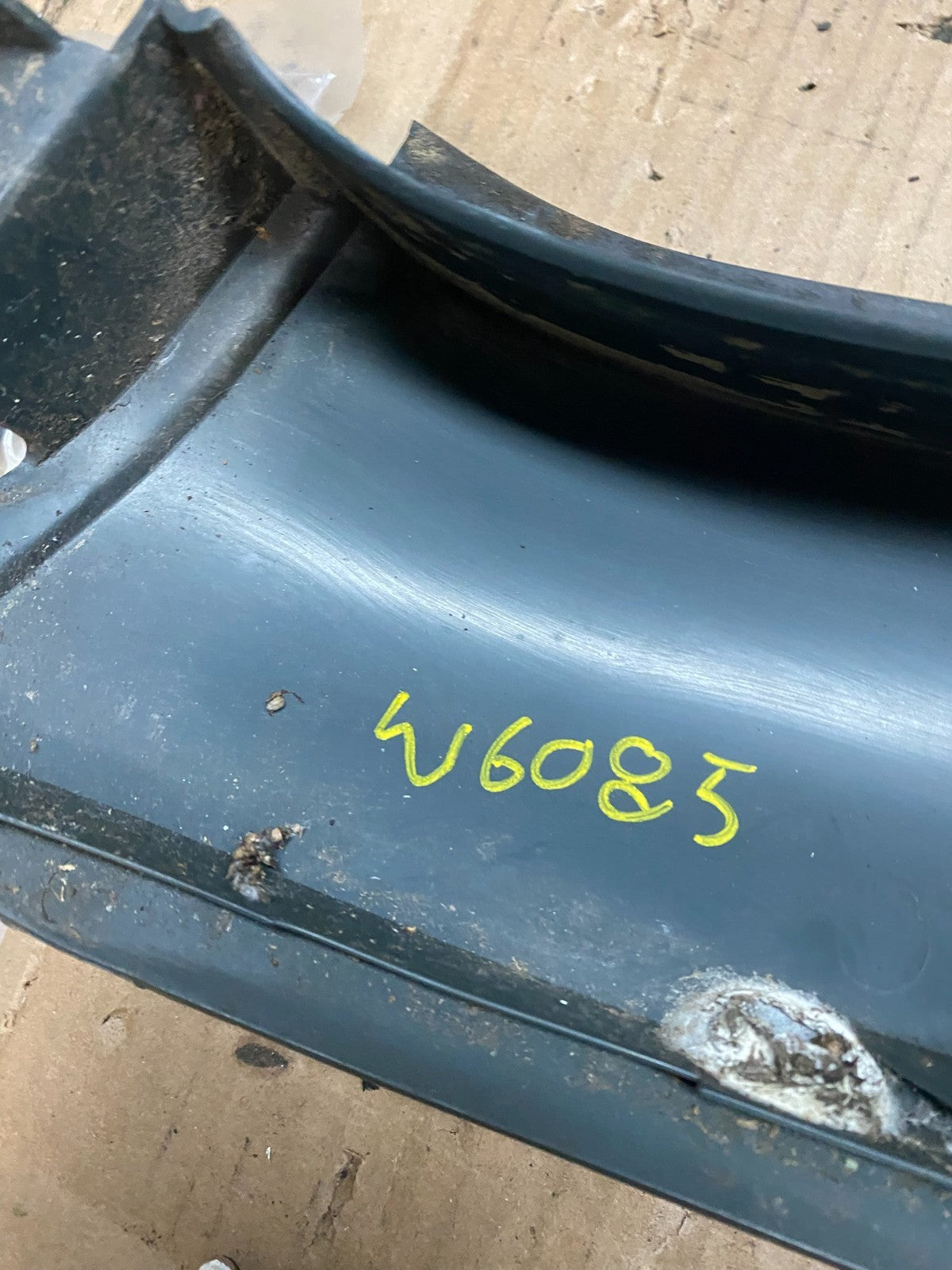 1996 to 2002 Chevrolet Express 3rd Third Brake Light Trim Spoiler W6085 DG15