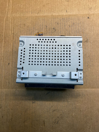 2014 2015 Ford Fiesta AM/FM Radio Reciever ab3830 DG4
