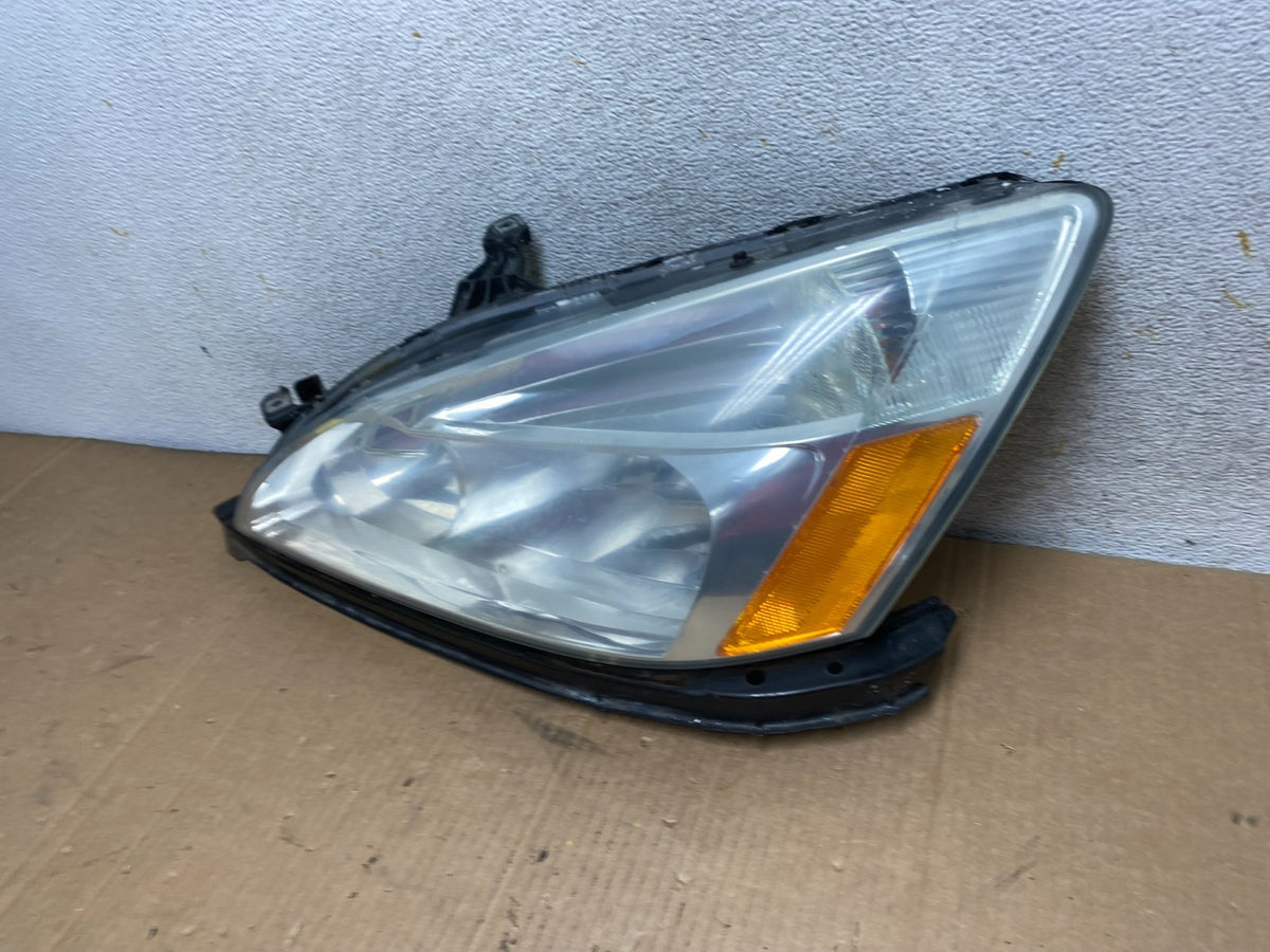 2003 - 2007 Honda Accord Left Driver LH Halogen Headlight AI8519 DW1