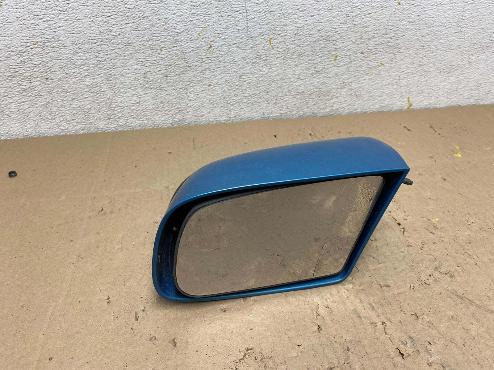 2004  2008 Pontiac Grand Prix Left Driver LH Side View Door Mirror N2428 DG8