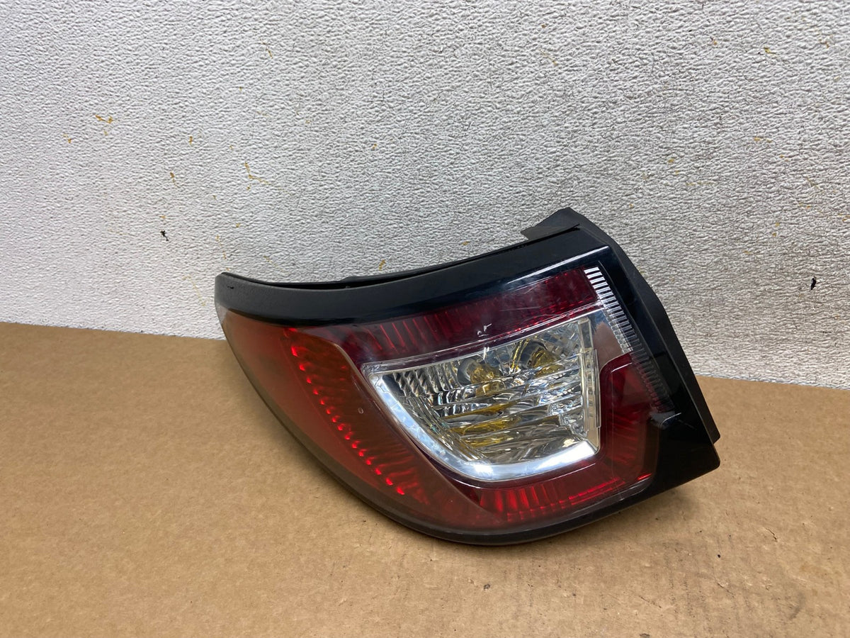 2013 to 2017 Chevrolet Traverse Left Driver LH Side Tail Light AI3398 LK0