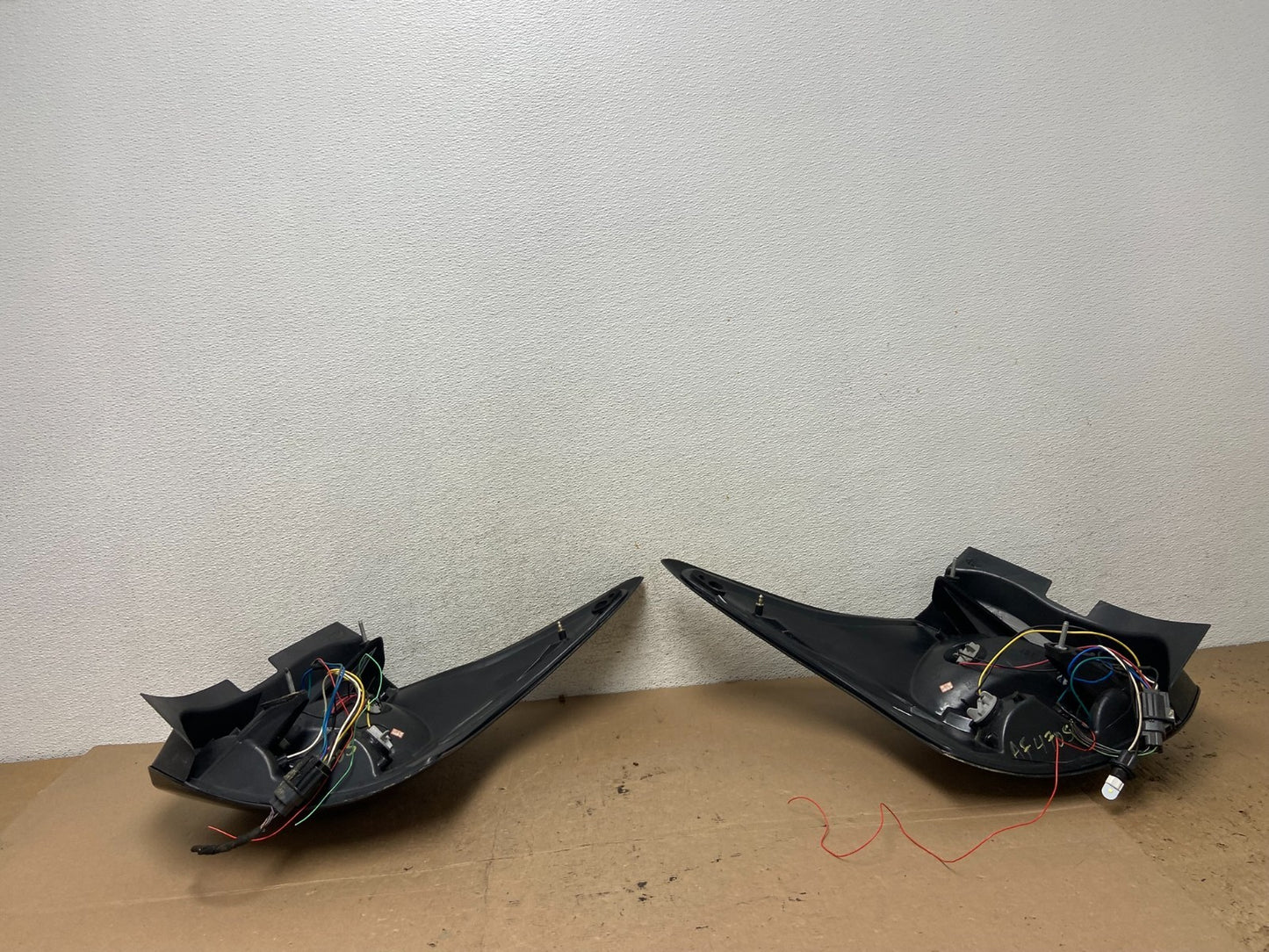 2015 to 2018 Ford Focus 4Dr Hatchback Right + Left Side Tail Lights AF47056