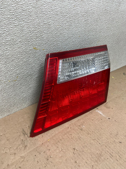 2005 2006 2007 Honda Odyssey Inner Right Passenger RH Tail Light AA0517 DW2