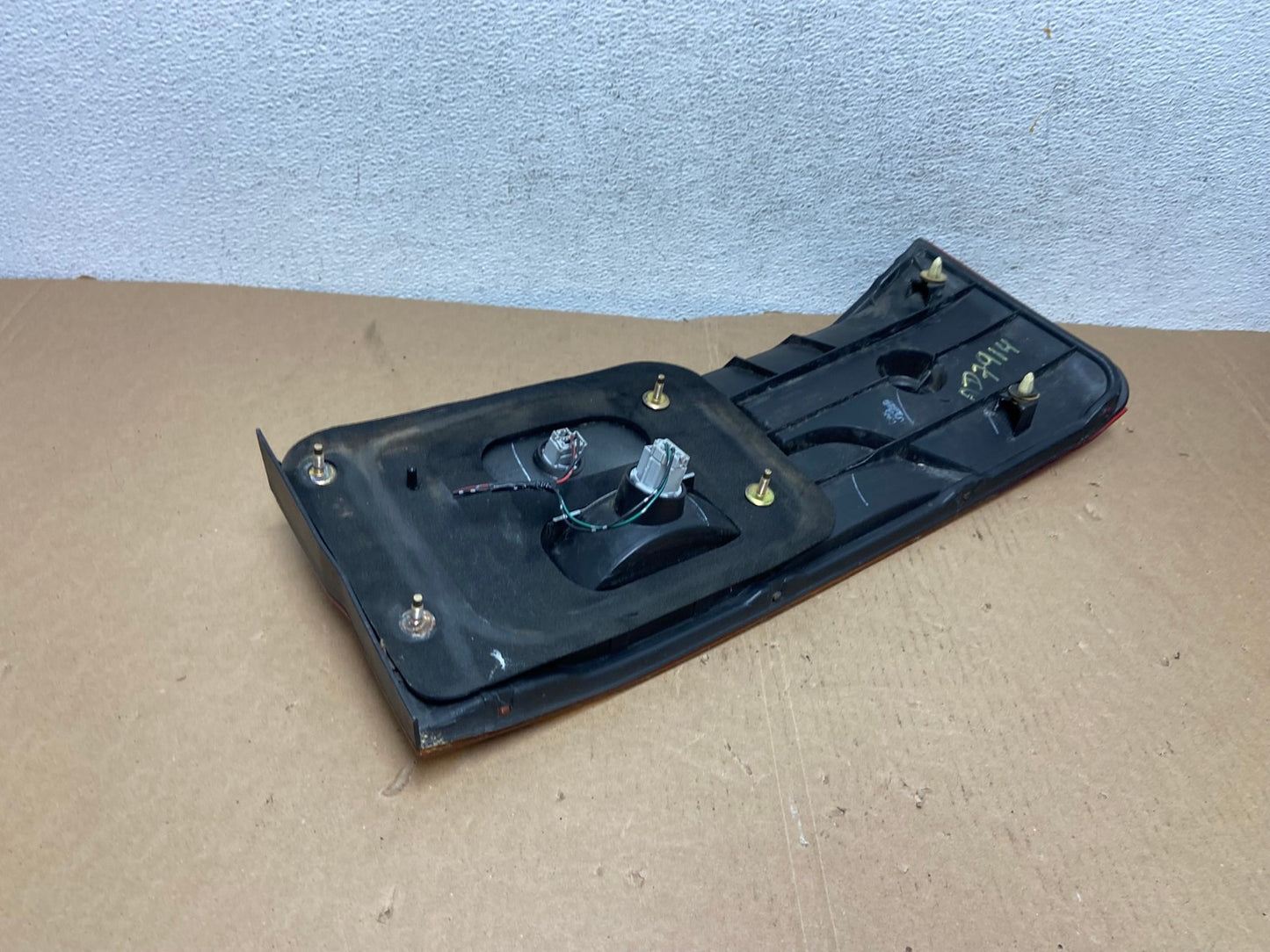 2002-2004 Honda Odyssey Right Passenger RH Side Tail Light Inner AD7914 LK6
