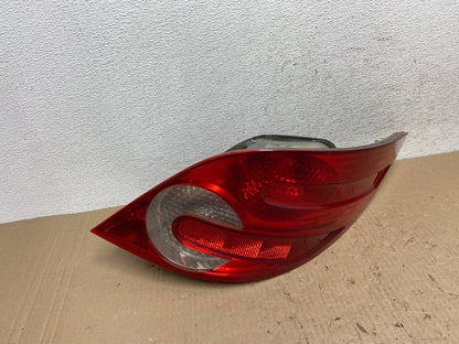 2006-2010 Mercedes W251 R-CLASS Right Passenger RH Side Tail Light AE9730 LK2