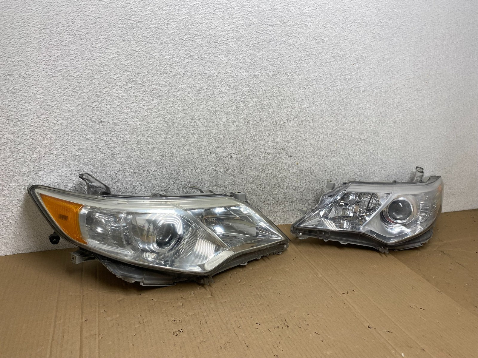 2012 2013 2014 Toyota Camry Left+Right Halogen Headlights AE8971 DW2