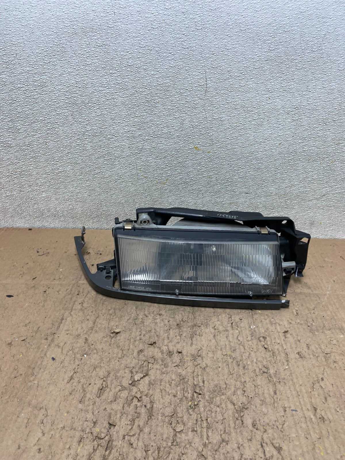 1990 to 1995 Mazda 323 Passenger Headlight Excluding GS Hatchback Y4817 PS0