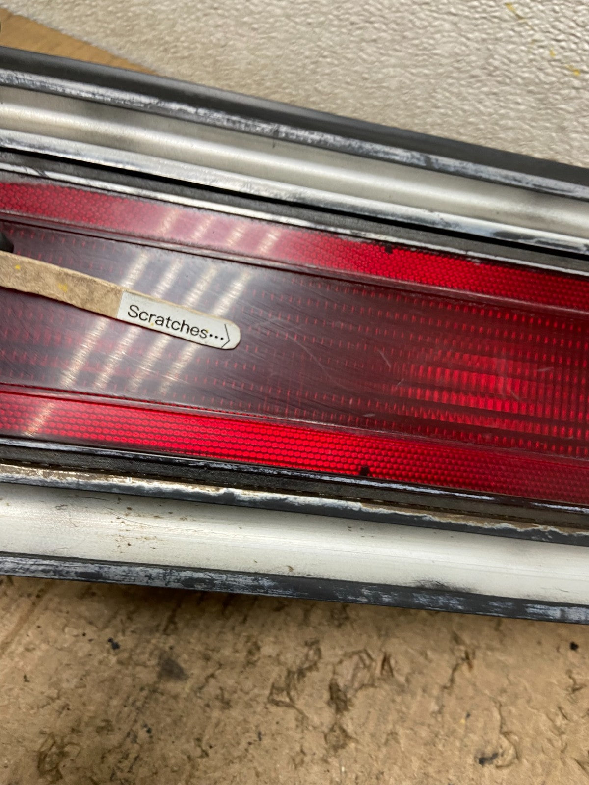 1984 Chrysler Diplomat Left Driver LH Tail Light Oem aa8571 DG3