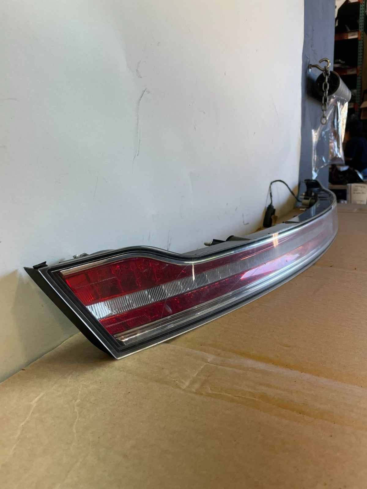 2013-2019 Lincoln MKZ Rear Center Trunk Tailgate Tail Light ag3083 DG2