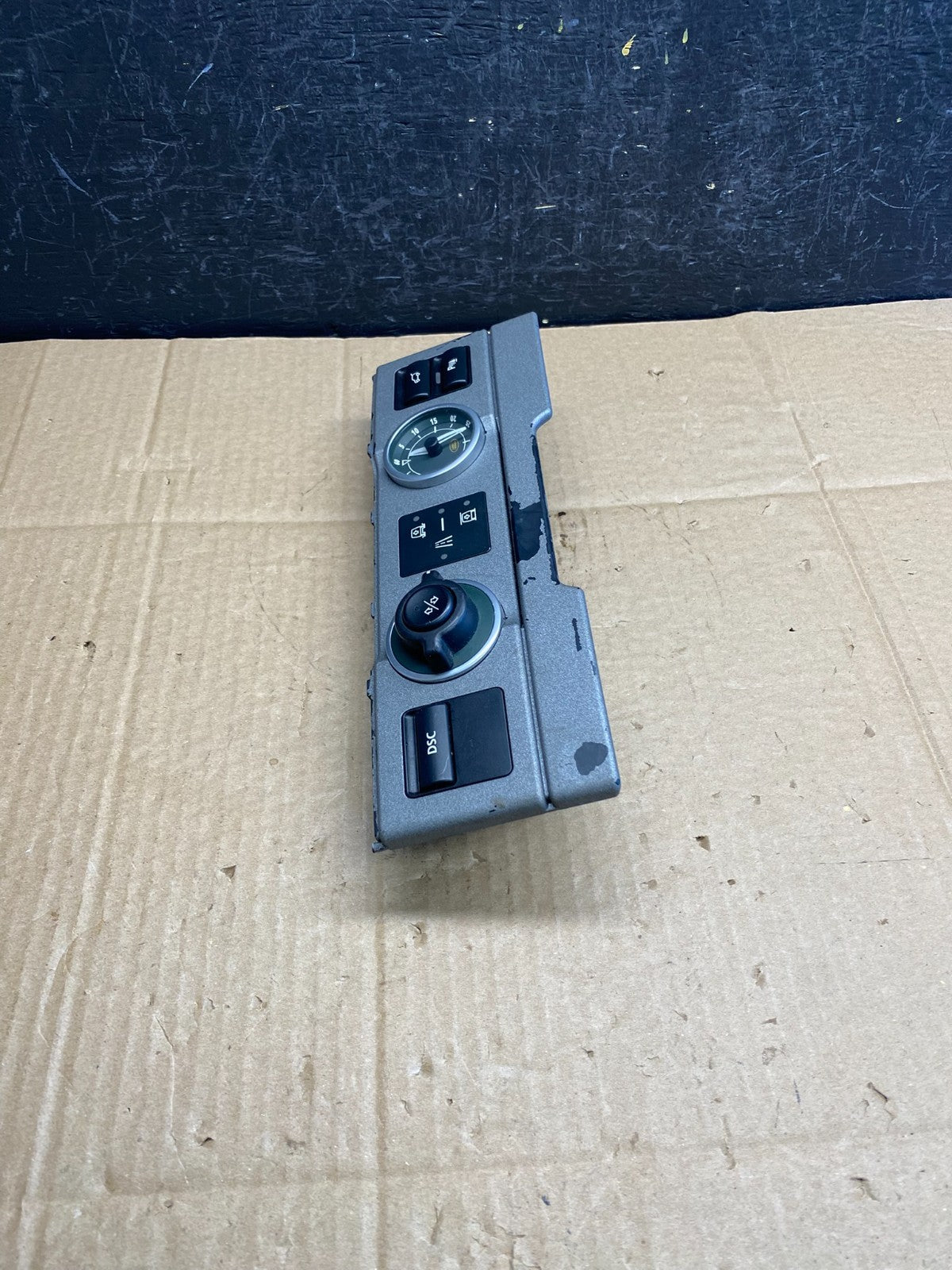 2003-2010 Range Rover L322 Center Clock Panel DSC Switch Control Power AC9389 DG1