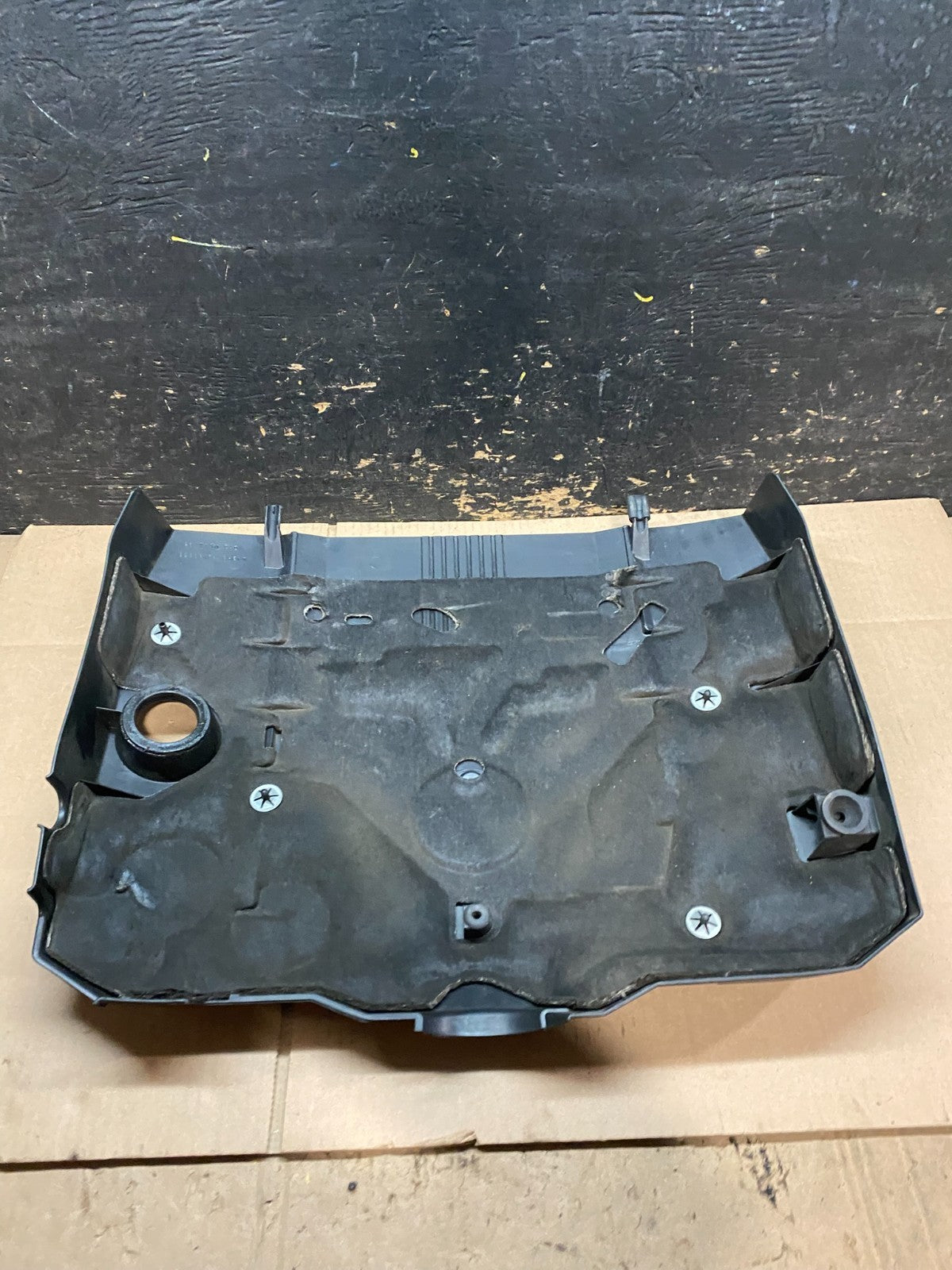 2008 to 2013 Cadillac CTS 3.6L Plastic Engine Cover Shield OEM W2452 DG5