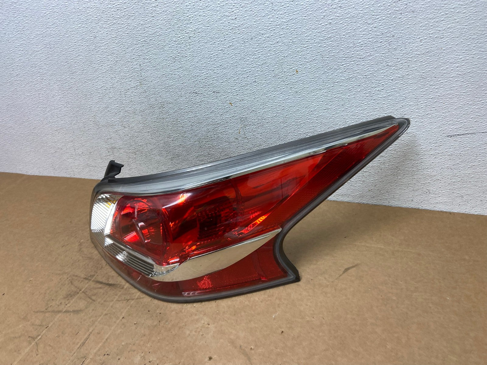 2013 2014 2015 Nissan Altima Right Passenger RH Side Tail Light AD6281 LK1