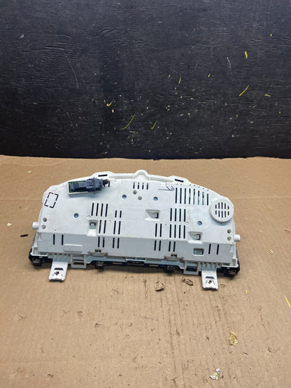 2010 2011 2012 Land Rover LR2 Speedometer Cluster Gauge t1913 DG5