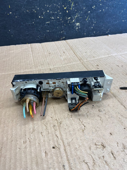 2001 - 2007 GMC Chevrolet Astro Express Climate Control A/C AA8088 DG3