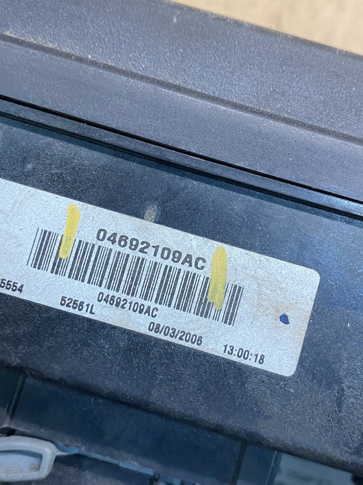 2007 Jeep Grand Cherokee Integrated Power Fuse Box 04692109ac AI0299 DW4
