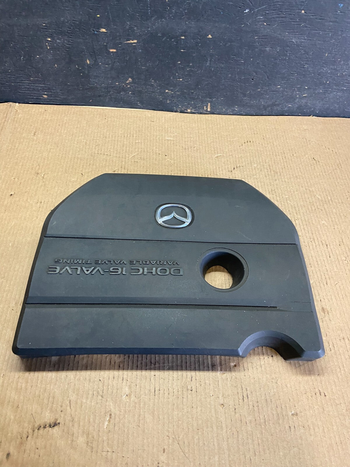 2004 to 2009 Mazda 3 DOHC 16 VALVE Engine Shield Top Cover n8269 PS1