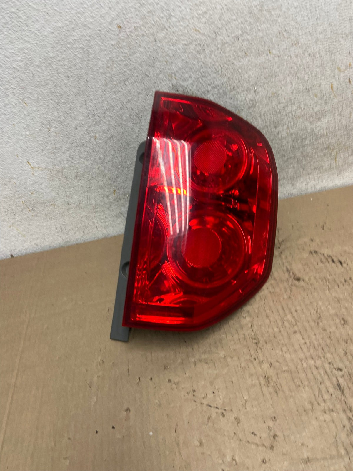 2003 2004 2005 Honda Pilot Right Passenger RH Side Tail Light AI2528 LK2