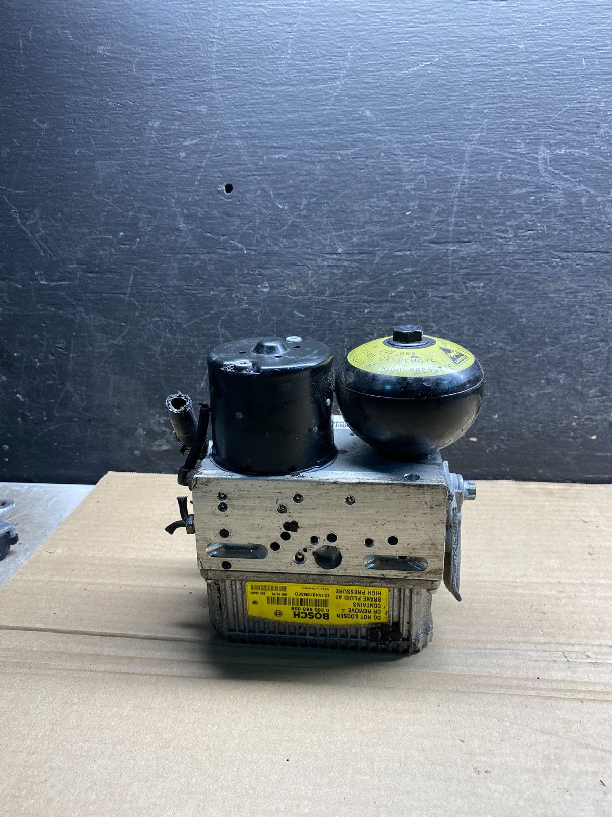 2003-2006 Mercedes W211 E320 E350 E500 ABS Anti Lock Brake Pump Module ah9613 DG3
