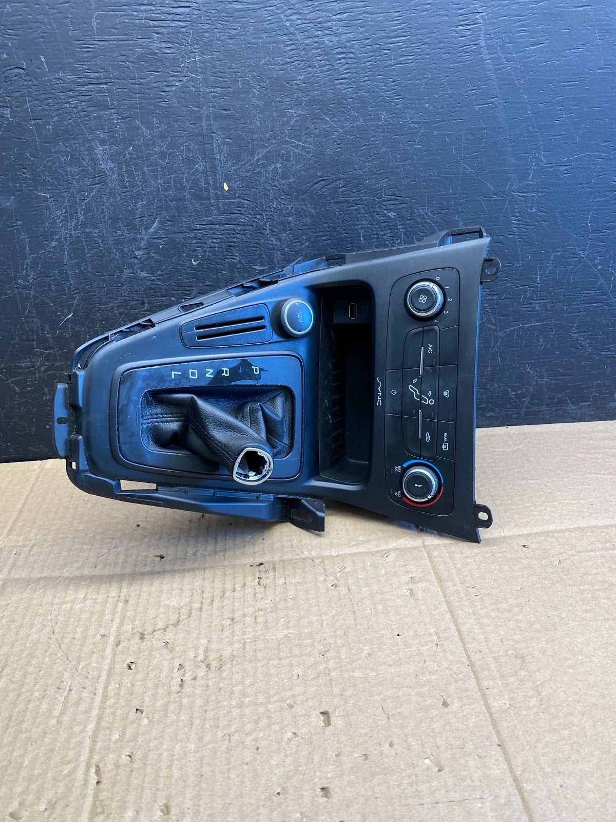 2015 2018 Ford Focus Ac Heater Climate Control Shifter Bezel Trim ac9456 DG1