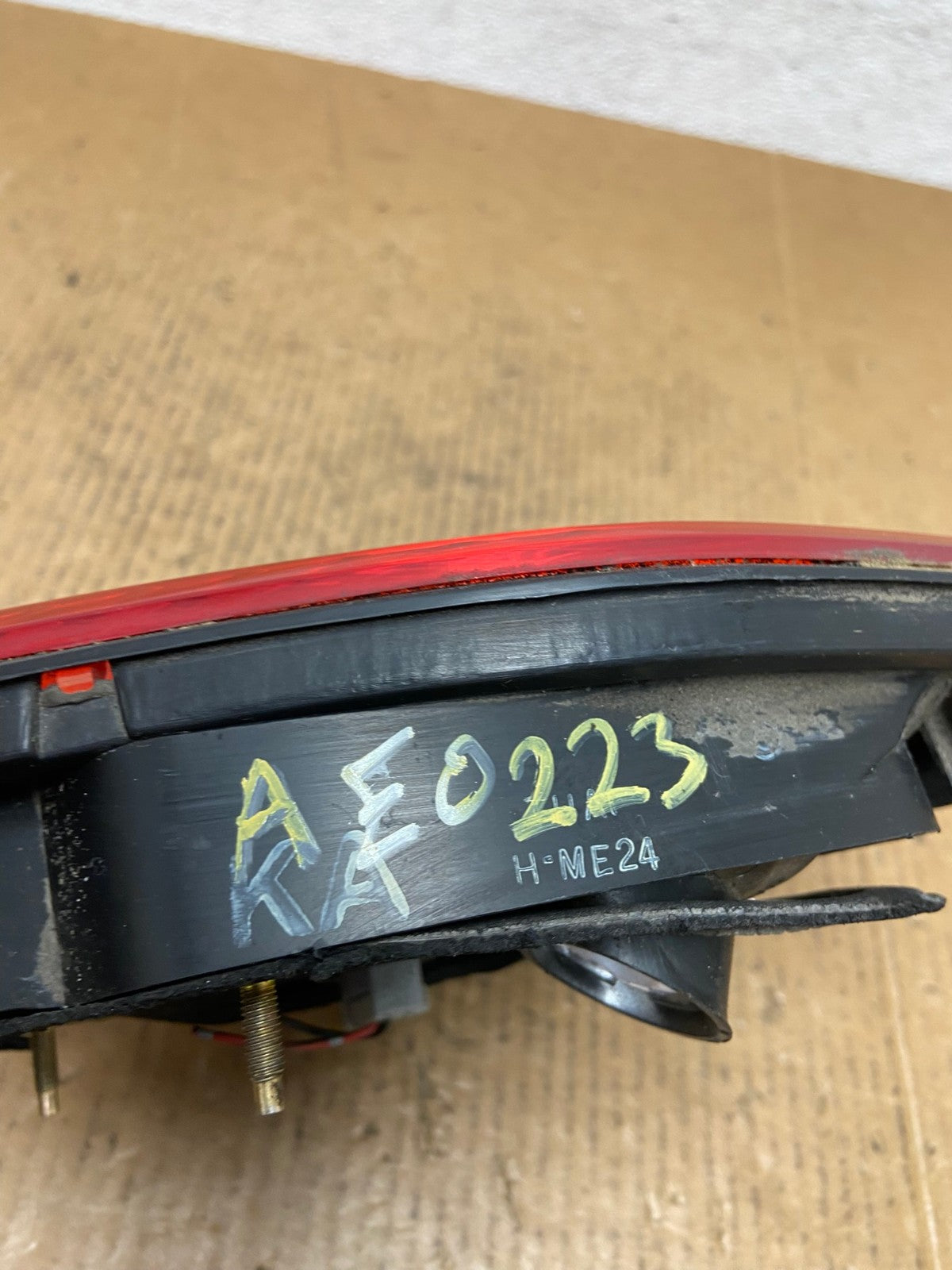 1998 to 2000 Honda Accord Left Driver LH Side Inner Tail Light AE0223 LK6