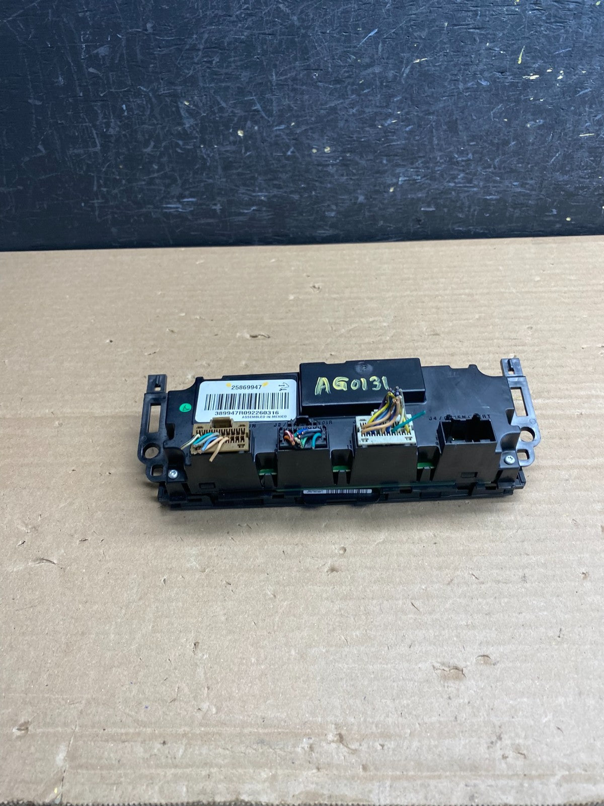 2007 to 2009 GMC Yukon Chevrolet Tahoe Climate Control A/C Panel AG0131 DG4